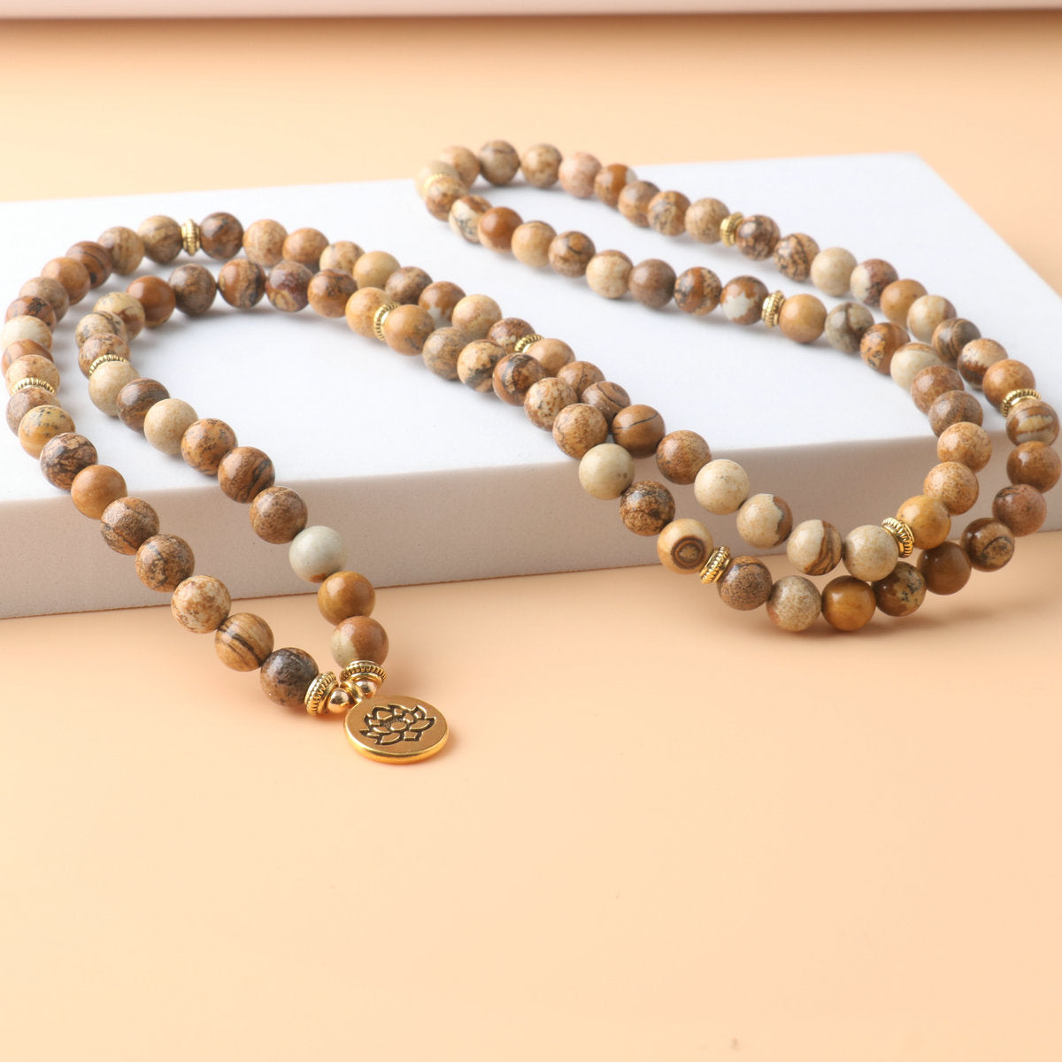Men/Women's Natural Stone 108 Lotus Pendant Necklace